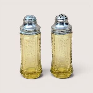 1930s Federal Glass Madrid Amber Depression Glass Salt and Pepper Shakers